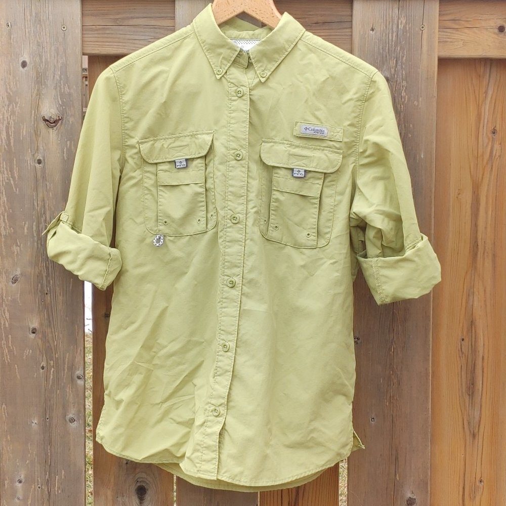 Columbia Women's Button Down Shirt - Light Green
